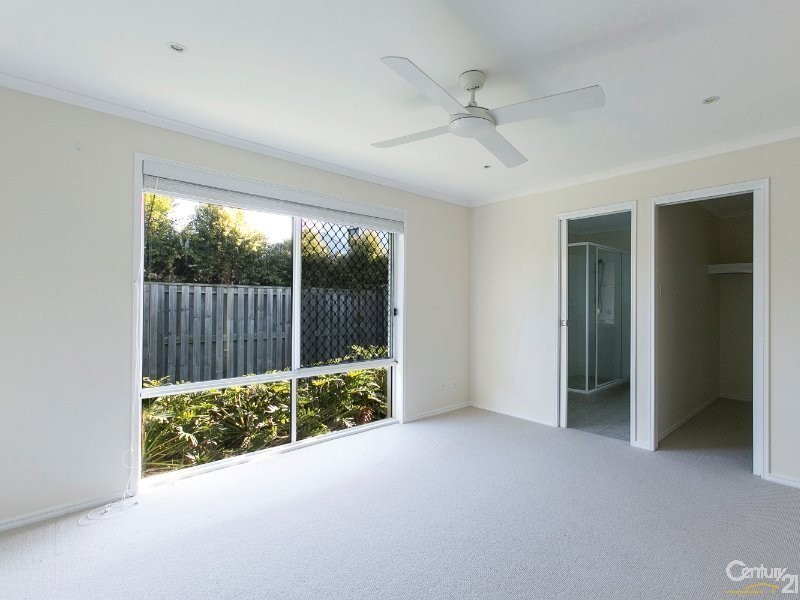 22 Maddens Crescent, Peregian Springs QLD 4573
