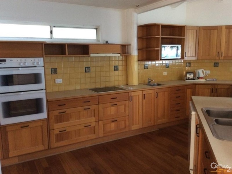 65 Seaview Terrace, Sunshine Beach QLD 4567