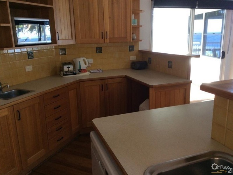 65 Seaview Terrace, Sunshine Beach QLD 4567