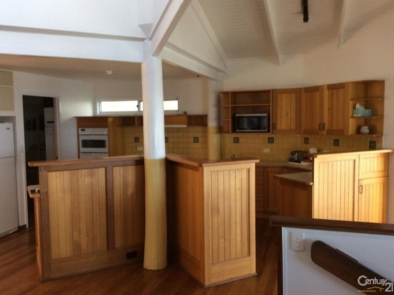 65 Seaview Terrace, Sunshine Beach QLD 4567