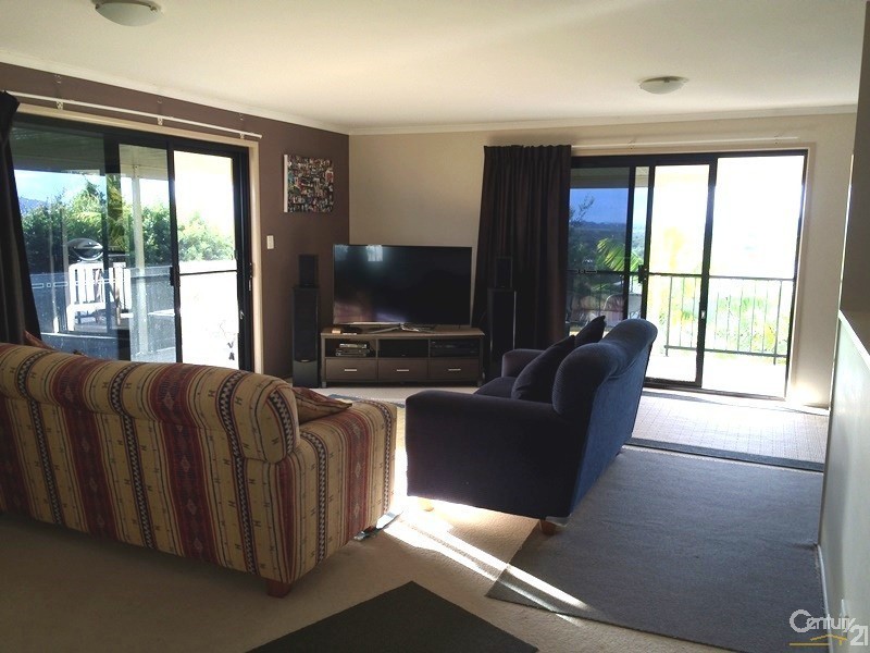 13 Elly Circuit, Coolum Beach QLD 4573