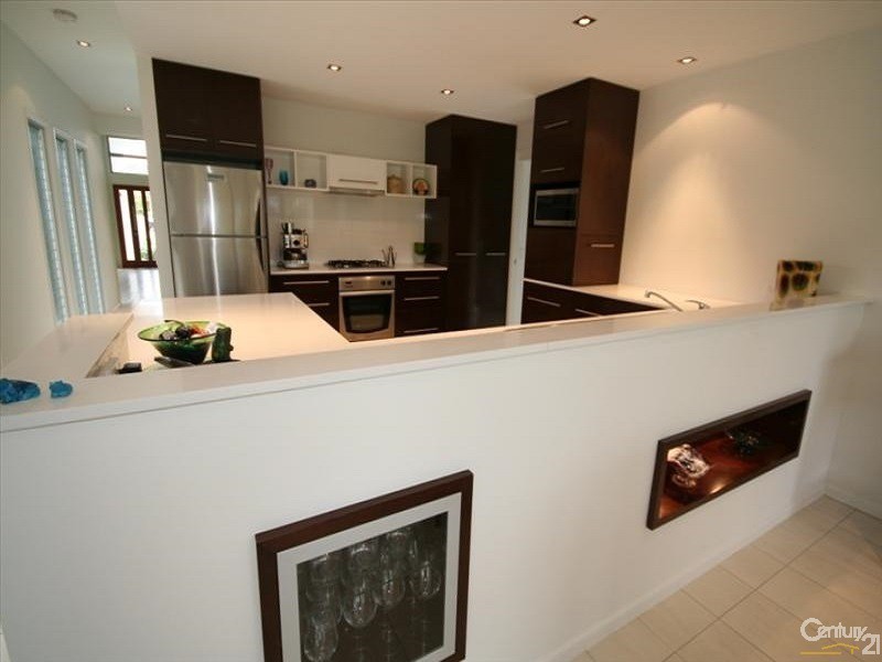 10 Greenside Court, Peregian Springs QLD 4573