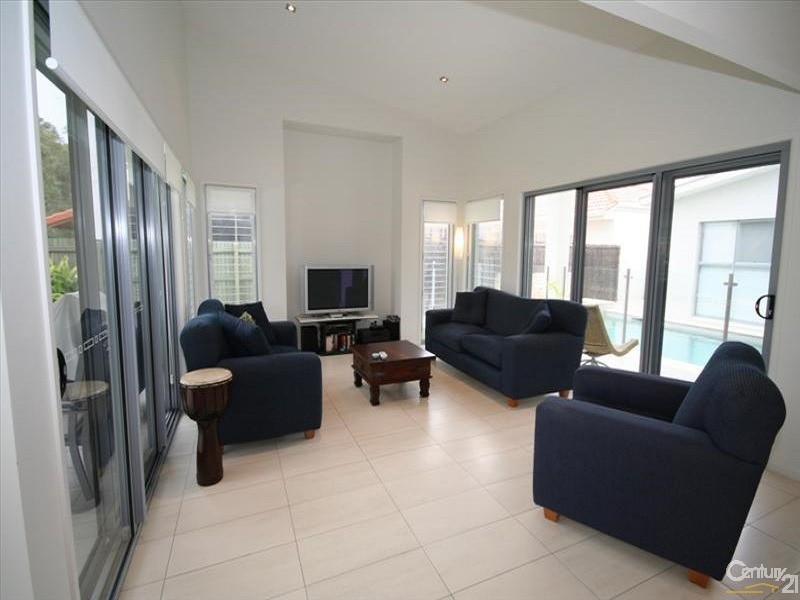 10 Greenside Court, Peregian Springs QLD 4573