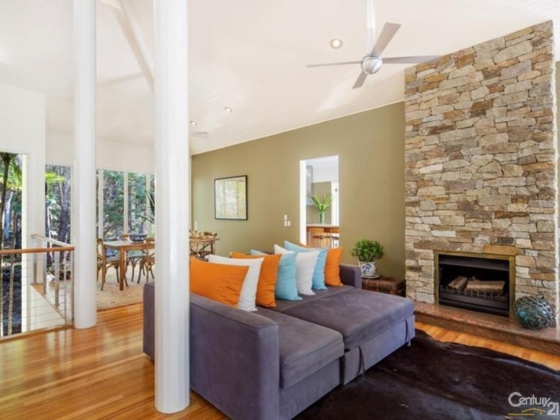 21 Dolphin Bay Drive, Sunshine Beach QLD 4567