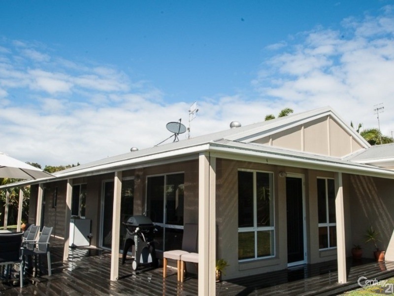 3 Hawley Court, Sunrise Beach QLD 4567