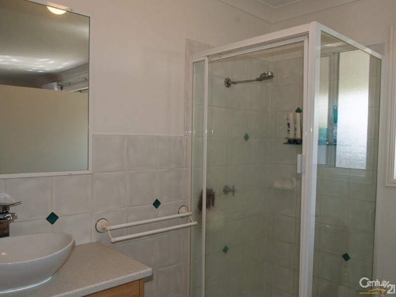 3 Hawley Court, Sunrise Beach QLD 4567