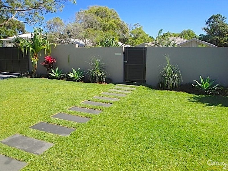 3 Hawley Court, Sunrise Beach QLD 4567