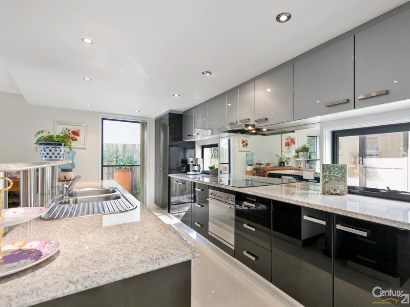 12 Longwood Drive, Peregian Springs QLD 4573