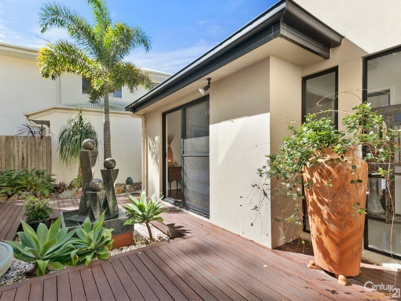 12 Longwood Drive, Peregian Springs QLD 4573