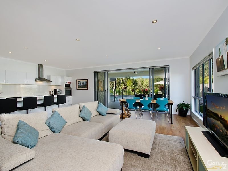 15 Augusta Circuit, Peregian Springs QLD 4573