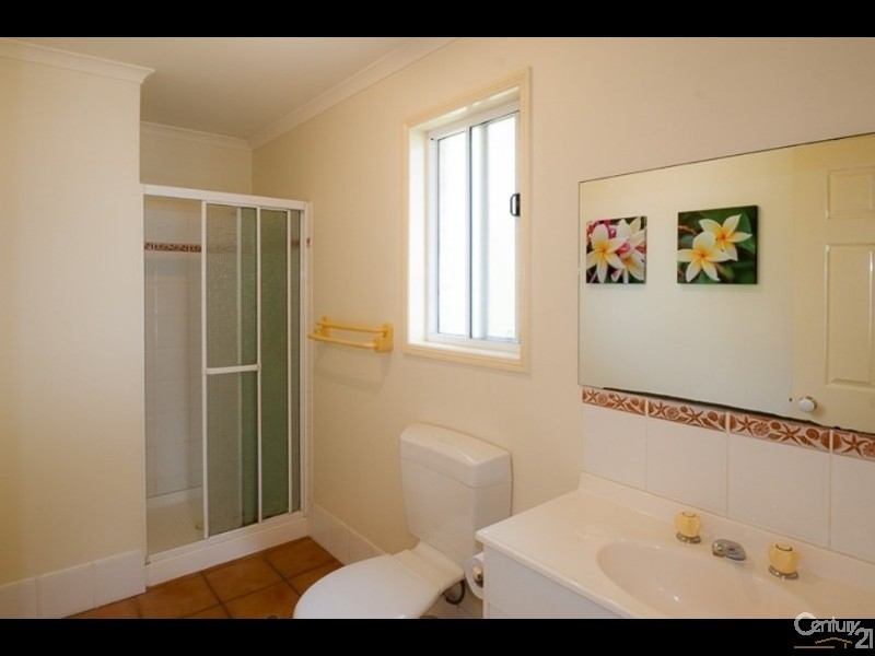 33 Cloudesley Street, Noosaville QLD 4566