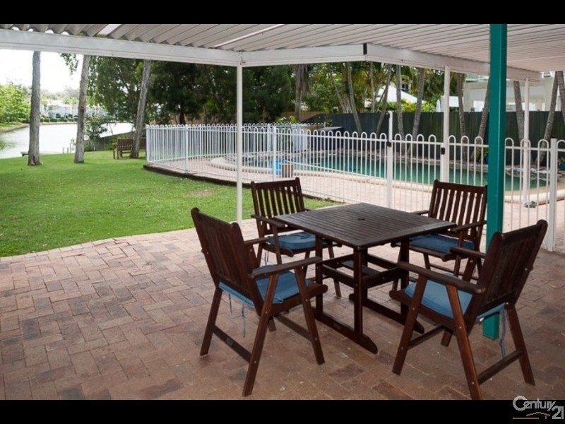 33 Cloudesley Street, Noosaville QLD 4566