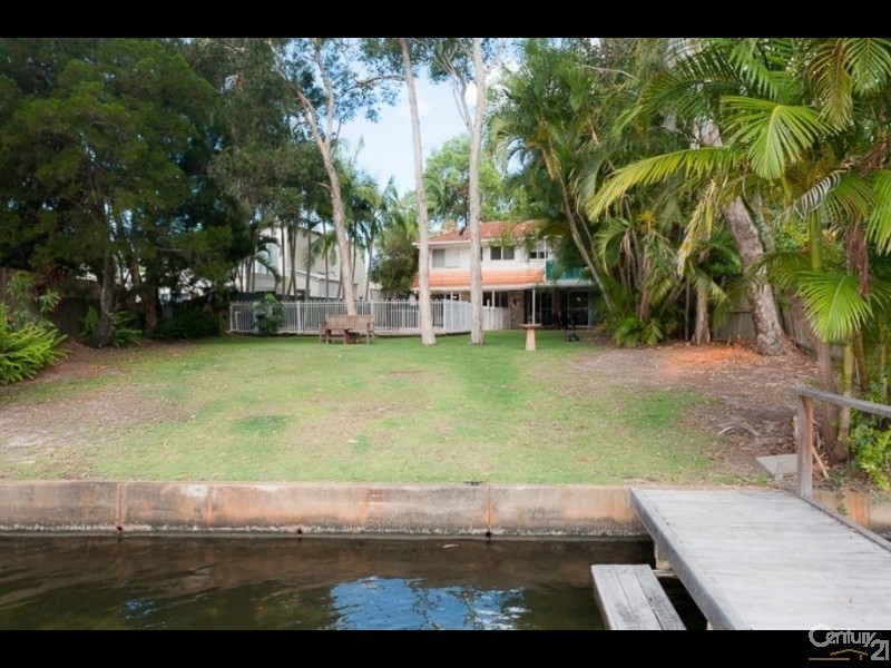 33 Cloudesley Street, Noosaville QLD 4566