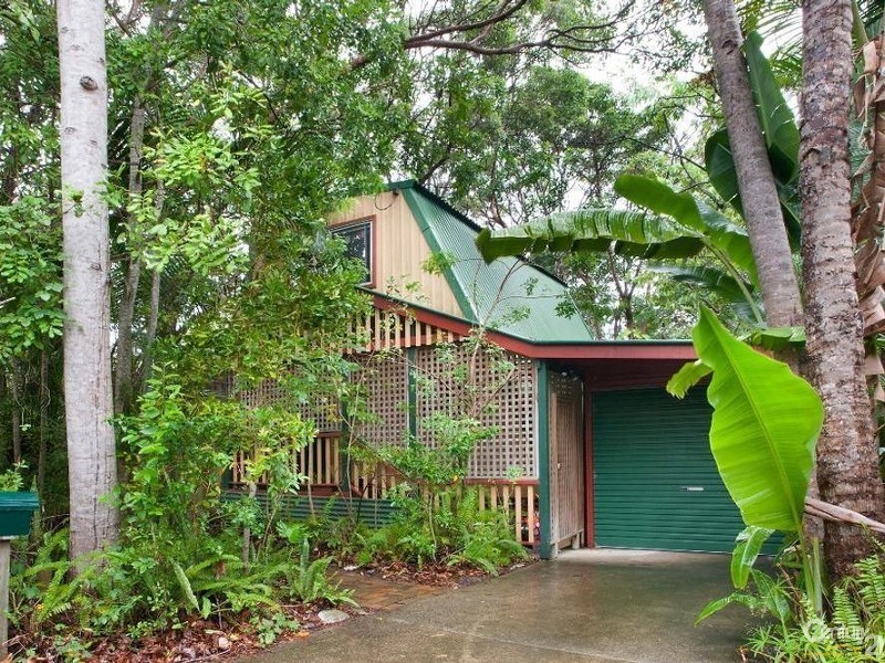 30  Ferris Street, Sunshine Beach QLD 4567