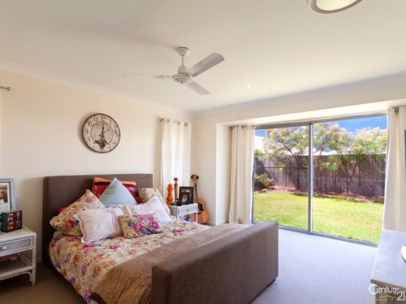 4 Goldenbell Place, Peregian Springs QLD 4573