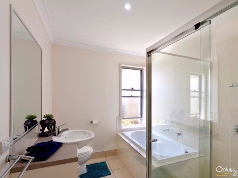 4 Goldenbell Place, Peregian Springs QLD 4573