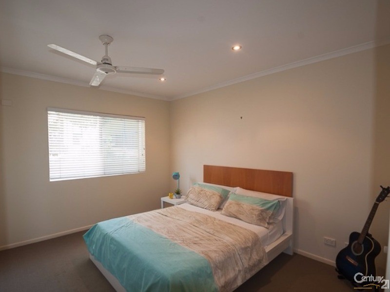 2/3 Piper Street, Peregian Beach QLD 4573