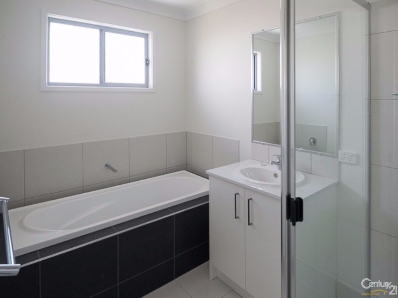 2/L8522 Silver Wattle Grove, Peregian Springs QLD 4573