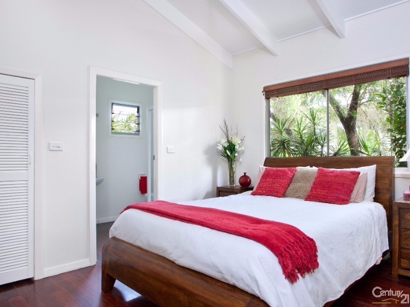 10 Depper Street, Sunshine Beach QLD 4567