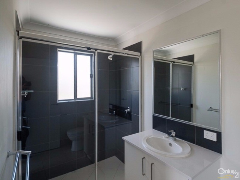 1/22 Silver Wattle Grove, Peregian Springs QLD 4573