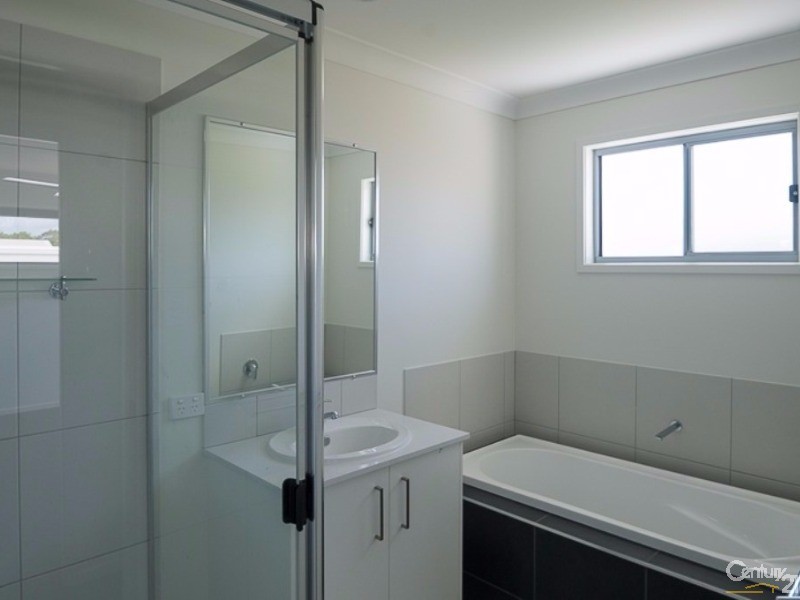 1/22 Silver Wattle Grove, Peregian Springs QLD 4573