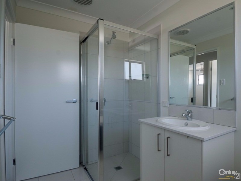 1/22 Silver Wattle Grove, Peregian Springs QLD 4573