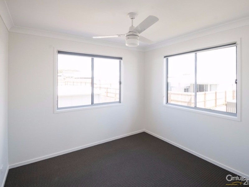 2/22 Silver Wattle Grove, Peregian Springs QLD 4573