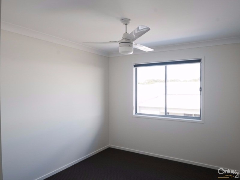 2/22 Silver Wattle Grove, Peregian Springs QLD 4573