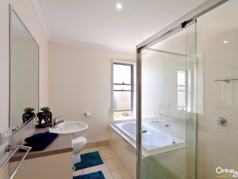 4 Goldenbell Place, Peregian Springs QLD 4573