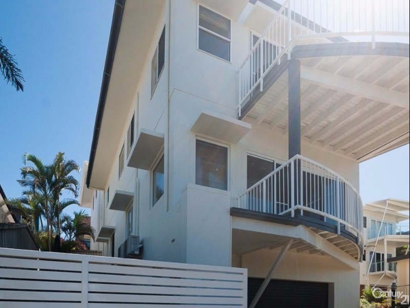 1/18 Peregian Esplanade, Peregian Beach QLD 4573