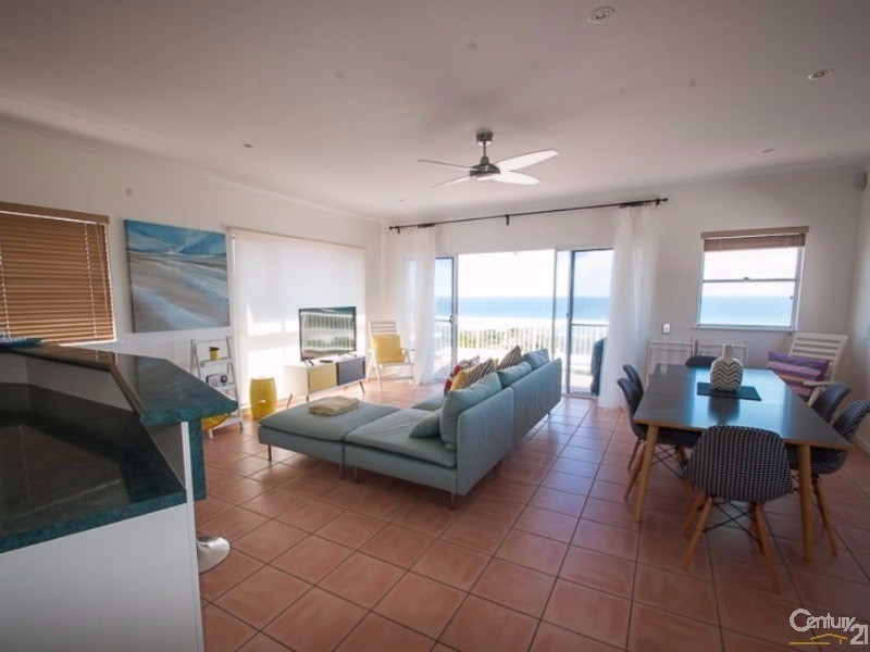 1/18 Peregian Esplanade, Peregian Beach QLD 4573