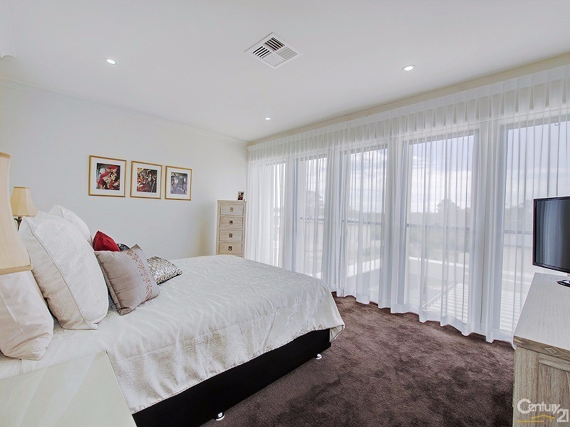 14 Bunya Grove, Peregian Springs QLD 4573