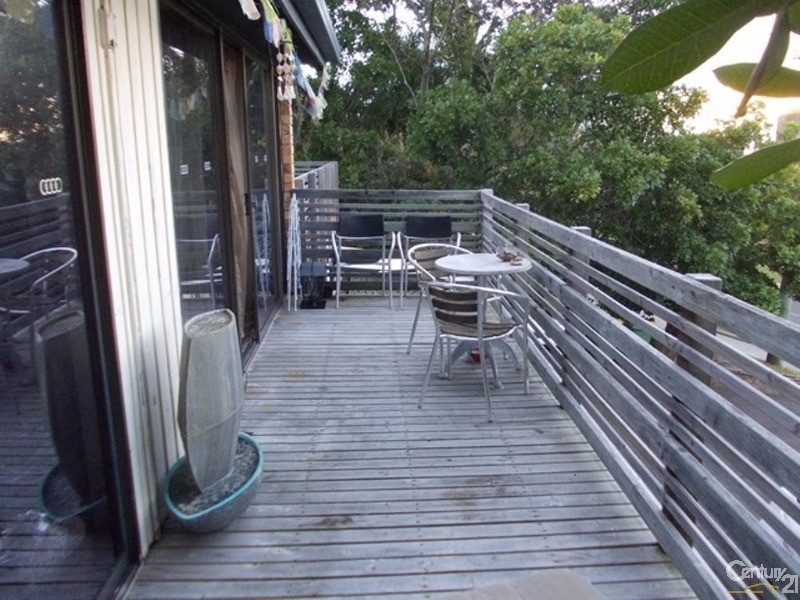 2/3 Henderson Street, Sunshine Beach QLD 4567