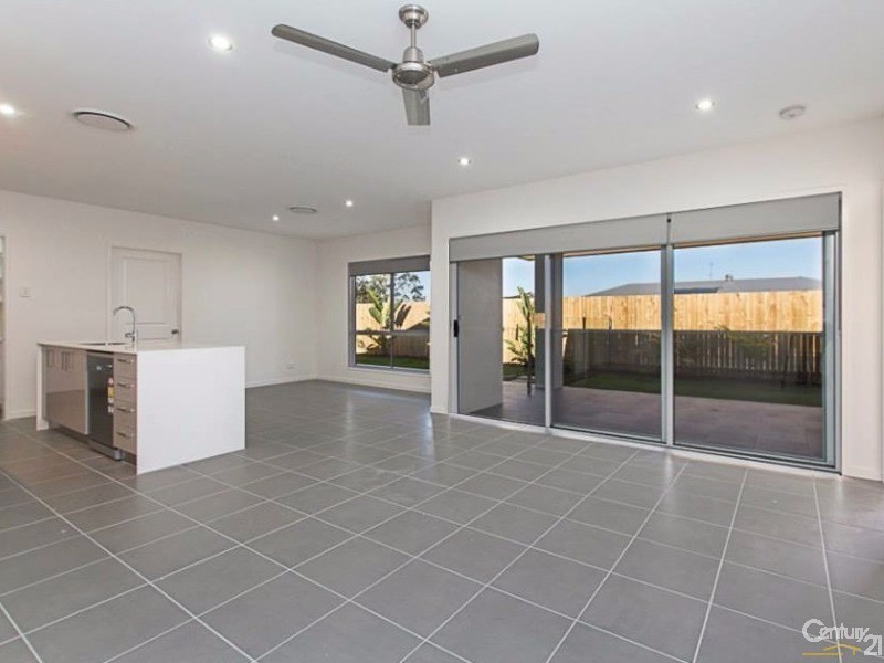 5 Harrier Crescent, Peregian Springs QLD 4573