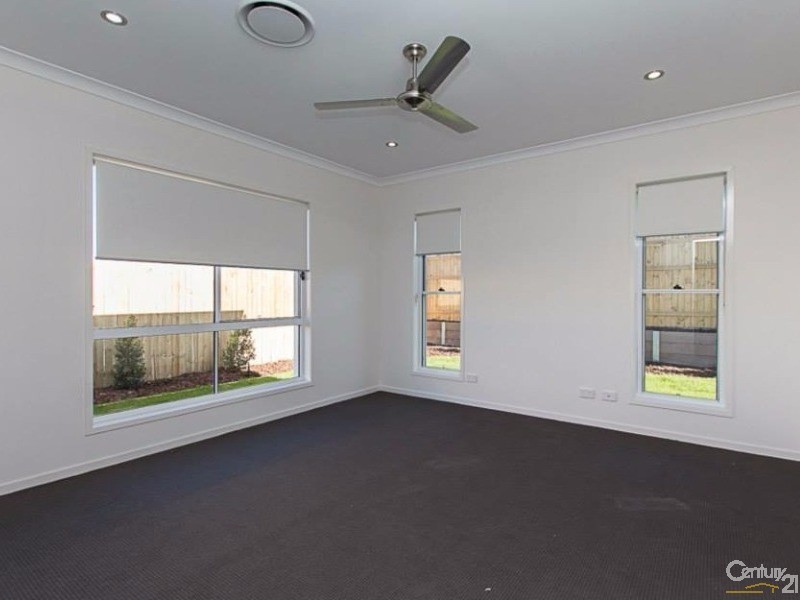 5 Harrier Crescent, Peregian Springs QLD 4573