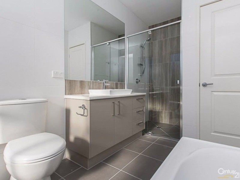 5 Harrier Crescent, Peregian Springs QLD 4573