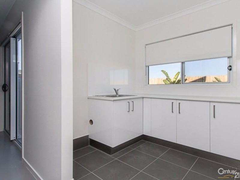 5 Harrier Crescent, Peregian Springs QLD 4573