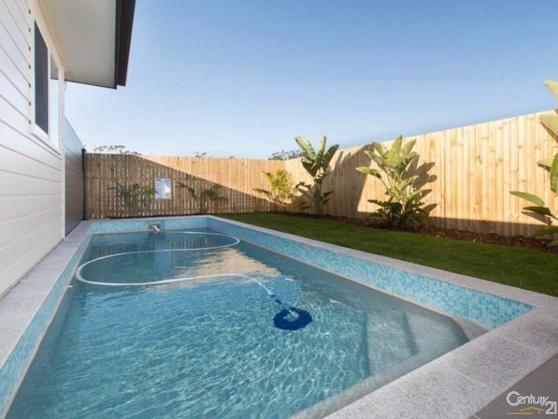 5 Harrier Crescent, Peregian Springs QLD 4573