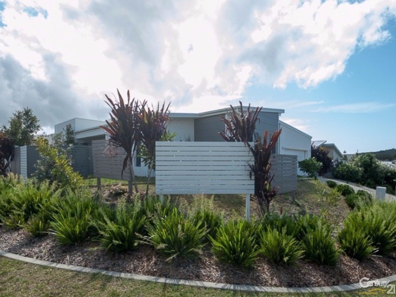 64 Brindabella Avenue, Peregian Springs QLD 4573