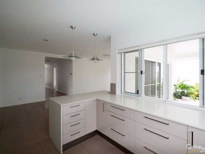 4 Crenshaw Place, Peregian Springs QLD 4573