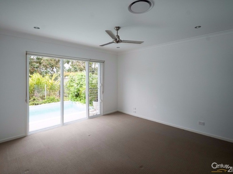 4 Crenshaw Place, Peregian Springs QLD 4573