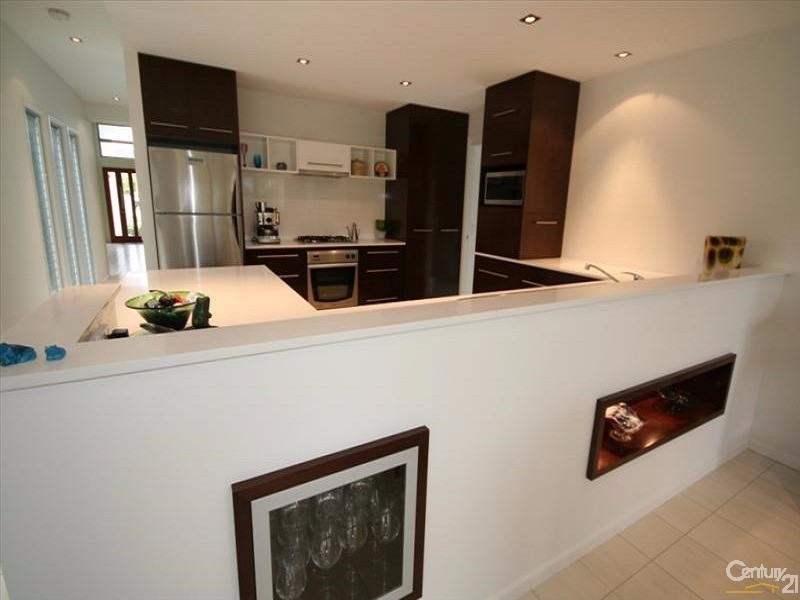 10 Greenside Court, Peregian Springs QLD 4573