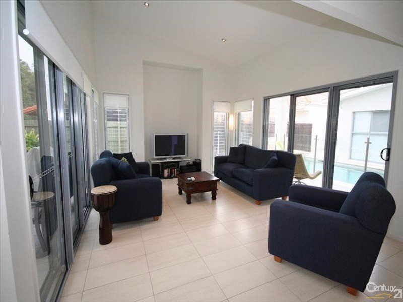 10 Greenside Court, Peregian Springs QLD 4573