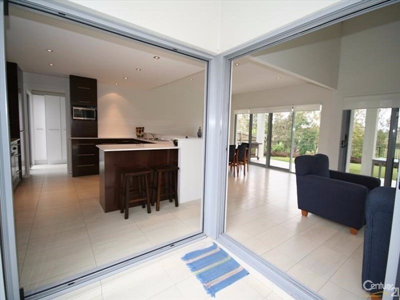 10 Greenside Court, Peregian Springs QLD 4573