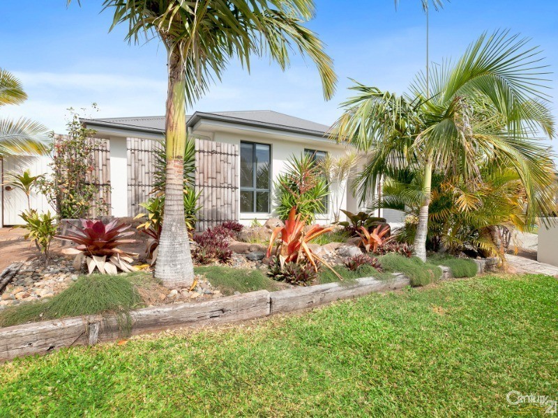 9 Penina Close, Peregian Springs QLD 4573