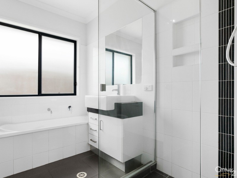 9 Penina Close, Peregian Springs QLD 4573