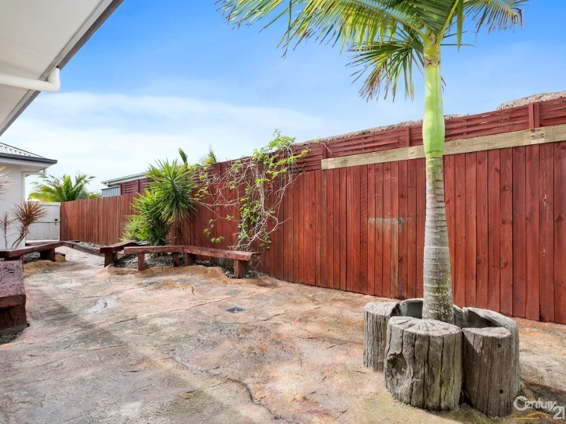 9 Penina Close, Peregian Springs QLD 4573