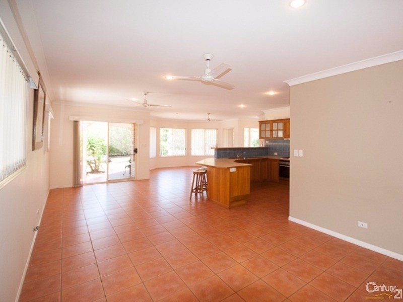 13 Lakeshore Place, Peregian Beach QLD 4573