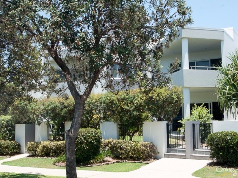 2/3 Piper Street, Peregian Beach QLD 4573