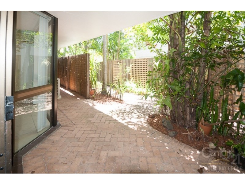 1/4 Berrima Row, Noosa Heads QLD 4567